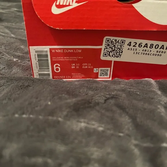 W CoCao Nike Dunks, Size 6 Women’s, size 4.5 Men’s - Picture 3 of 12